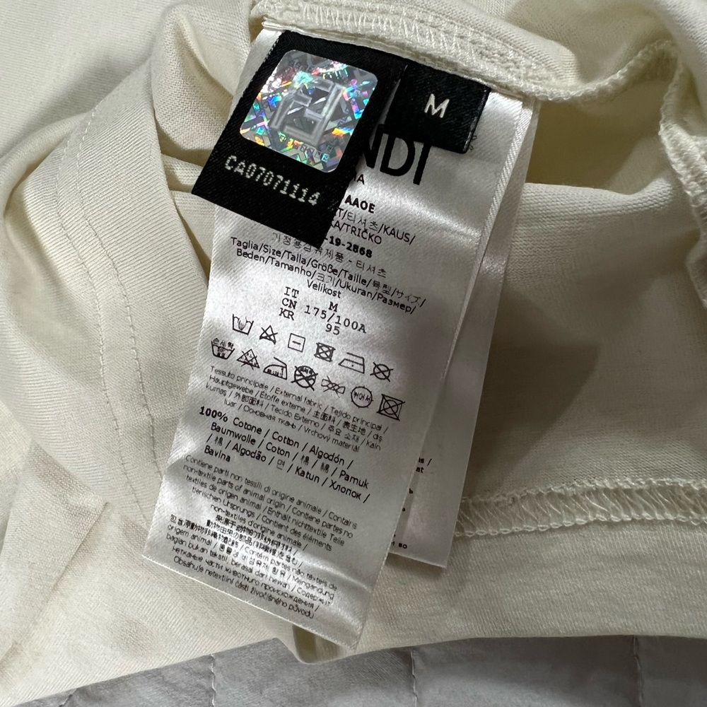 🛑SOLD🛑🦷FENDI FW19 BAG BUGS APPLIQUÉ TEE🦷 - Picture 6 of 9